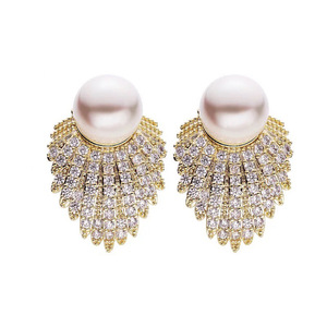 Senior Sense Fan-Shaped <b>Crystal</b> Diamond Retro Pearl Personality <b>Stud</b> Female Exaggerated Fashion Light Luxury <b>Earrings</b> Jewelry - Product Image 4