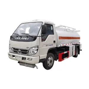 3000Liter Dieseltransport Tankwagen 6 Wielers Volle Aandrijving Olietankwagen Voor Land Brandstoftank Truck