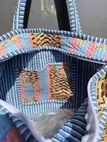 Tas Tote Katun Motif Hewan Buatan Tangan dengan Kantong Dalam Ukuran Besar untuk Perjalanan Musim Panas & Belanja Tas Hadiah Trendi