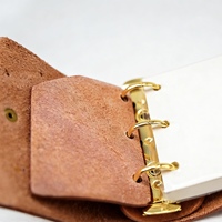 Carnet en cuir pleine fleur fait main avec badges en cuir 3D brodés à la main