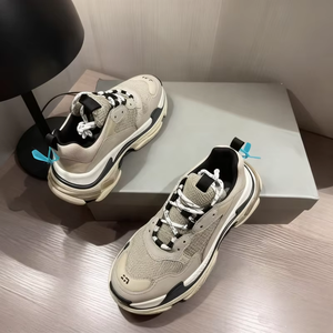 Chaussures de sport décontractées de luxe pour hommes, modèle triple, de créateur haut de gamme, en matériaux de qualité supérieure, basses, style Dad Shoes, pour la course à pied et le quotidien - Product Image 6