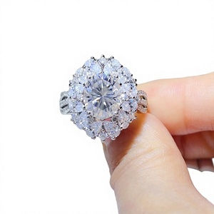 Anillo de Compromiso y Boda de Oro de 14K con Moissanita para Mujer, Corte Redondo, Halo de Piedras Preciosas, Certificado IGI, Joyería Clásica - Product Image 3