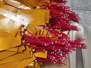 Placa calefactora de película de 25mm x 50mm, almohadilla adhesiva, película de elementos calefactores PI, calentador de tira de 12V y 7W, placa calefactora de poliimida adhesiva - Product Image 5