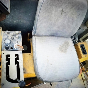 รถเกลี่ยดิน Komatsu มือสองรถเกลี่ยดิน GD661A มอเตอร์ - Product Image 5