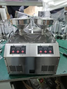 Piccola Pressa per Olio d'Oliva a Freddo, Macchina Compatta per Estrazione Olio di Girasole - Product Image 3