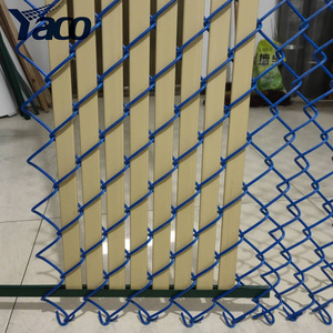 Paneles de Cerca de Alambre Recubiertos de PVC Verde de 6 Pies de Altura, Fáciles de Instalar, con Listones de Privacidad - Product Image 5