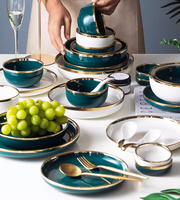 Juego de Vajilla Europeo Ecológico Personalizado Color Esmeralda para Restaurante y Hotel, 5 Piezas, Platos de Porcelana Esmaltada con Borde Dorado, Aptos para Microondas