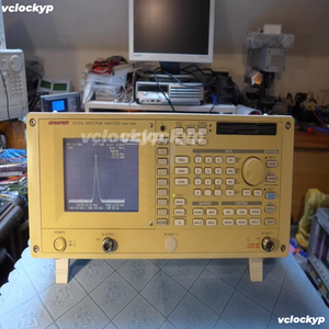 Analyseur de spectre Advantest R3131A 9kHz – 3GHz avec T.G. - Product Image 1