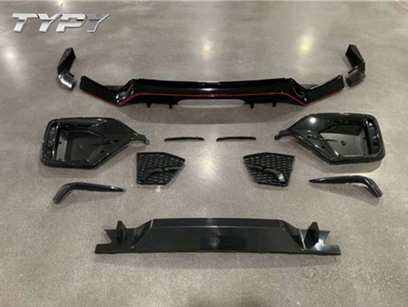 hatchback Après la suite des lèvres