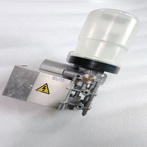 เครื่องฉีดพลาสติกแบบปั๊มจาระบี EMG-MP-4-7C - Product Image 1