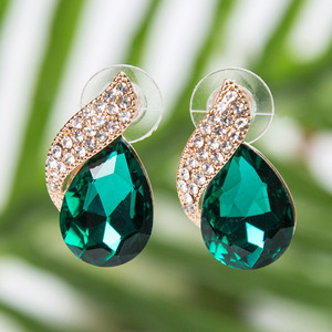 Farbenfrohe klassische Damen-Ohrringe aus Zinklegierung mit tropfenförmigen Kristall-Strasssteinen - Product Image 1