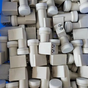 Băng Tần Ku Thông Dụng LNBF Kỹ Thuật Số <span class=keywords><strong>HD</strong></span> <span class=keywords><strong>LNB</strong></span> - Product Image 6