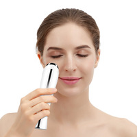 Appareil de beauté 4-en-1 chaud/froid à vibration ionique pour la thérapie, masseur facial rajeunissant avec fonction d'ionisation et de décharge, pour usage domestique