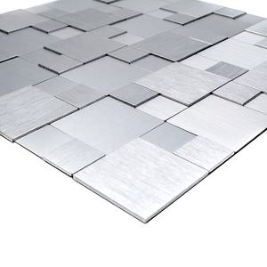 Prêt à expédier en métal argenté brossé 3D <span class=keywords><strong>convexe</strong></span> peler et coller les carreaux de mosaïque en aluminium - Product Image 1