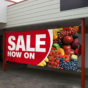 ป้ายแบนเนอร์แบบแขวนแนวตั้งสำหรับภายนอกอาคาร พิมพ์ด้วยหมึกอิงค์เจ็ทสะท้อนแสง UV สำหรับแคมเปญการตลาด - Product Image 1