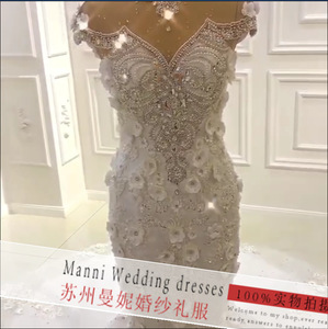 Vestido de novia transfronterizo de nuevo diseño para comercio exterior, al por mayor, con pedrería, flores tridimensionales, encaje y cola de pez. - Product Image 3