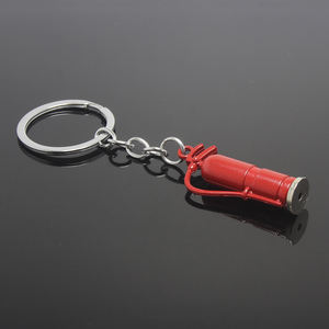 พวงกุญแจนักดับเพลิงจิ๋ว 3 มิติ สีแดง ของขวัญดับเพลิง พวงกุญแจนิรภัย ที่ใส่กุญแจ ขายส่ง พวงกุญแจโลหะรูปถังดับเพลิง - Product Image 2