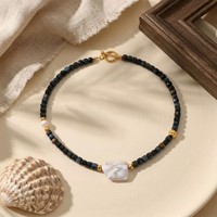 Collier ras du cou élégant et tendance pour femme, avec perles baroques en agate naturelle à facettes et fermoir OT, style INS