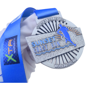 Médaille de course personnalisée de haute qualité 5K 10K, modèle Philippine South Storm Rock 3D, en nickel noir antique, pour les défis - Product Image 3