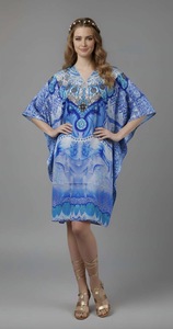 Robe tunique longue en viscose africaine pour femme, style caftan, coupe décontractée, poncho kimono, finition soyeuse, mode bohème pour les vacances et les stations balnéaires - Product Image 4