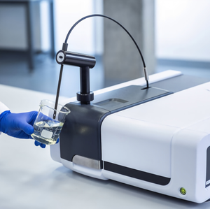 Espectrofotómetro UV-Vis Cary 60 con Sistema CTech SoloVPE - Product Image 2