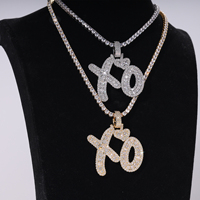 2025 nueva llegada XO colgante 5A circón letra colgante Hip Hop racimo abrazos besos XO encanto collar rapero joyería