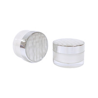 Pot cosmétique rond en plastique pour crème, avec couvercle côtelé argenté électroplaqué, vide et rechargeable, pour crème visage et contour des yeux, vente en gros