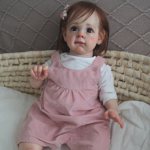 Nouvelle poupée Reborn de 22 pouces 2026, vente chaude, poupée fille faite à la main avec cheveux implantés, bébé mignon, vente en gros - Product Image 3