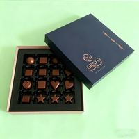 Boîtes personnalisées de luxe haut de gamme carrées faites à la main avec coussin rigide, logo en or rose gaufré, couleur personnalisée, laminage mat