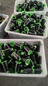 ด้ายเย็บปักถักร้อย120D ผ้ายืดโพลีเอสเตอร์100% ทนทานปรับแต่งได้สำหรับเครื่องเย็บปักถักร้อย - Product Image 6