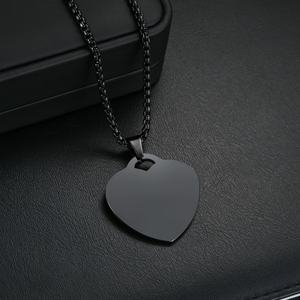 Collar Personalizado de Acero Inoxidable con Colgante de Corazón de Durazno y Fotos Grabadas con Láser para Regalo de Familiares, Amigos y Enamorados - Product Image 6