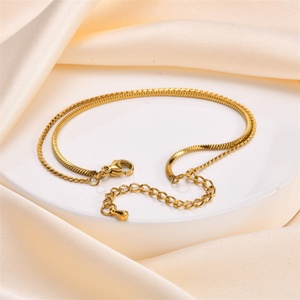 Bracelet minimaliste en acier inoxydable plaqué or, chaîne serpent superposée pour femmes - Product Image 2