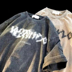 T-shirt unisexe graphique de haute qualité, 100 % coton épais, coupe oversize, impression en relief personnalisée pour homme - Product Image 3