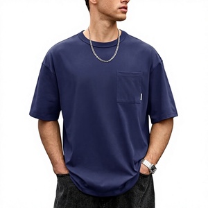 Camiseta de Hombre al por Mayor, 100% Algodón, Tejido Interlock, 240 GSM, Hombros Caídos, con Bolsillo en el Pecho, Fabricación OEM, Logotipo Personalizado - Product Image 1
