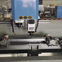 Machine de perçage et de fraisage CNC à double tête pour profilés aluminium / Routeur de copie CNC pour la fabrication de fenêtres et de portes en aluminium