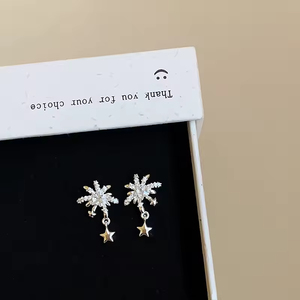 Proveedor de Joyería al por Mayor, Precio Económico, Regalos Promocionales, Pendientes de Cruz con Diseño de Copo de Nieve, Joyería de Moda para Mujer - Product Image 1
