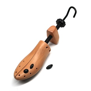 Éplucheur de <span class=keywords><strong>chaussures</strong></span> en bois pour hommes, extenseur de <span class=keywords><strong>chaussures</strong></span> à deux voies (longueur et largeur), avec poignée de crochet, en hêtre/bois dur (vernis), SS02A - Product Image 2