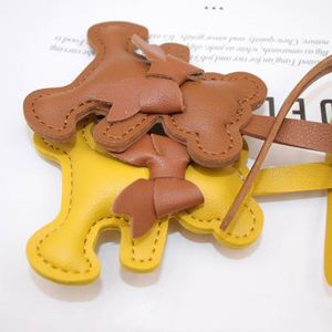 Llavero de Oso Pequeño Adorable al por Mayor - Llavero de Cuero PU con Lazo para Mujer, Colgante Personalizado para Bolso, Regalo para Niñas, MOQ 30 unidades - Product Image 6