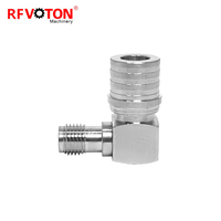 Adaptador directo de fábrica, enchufe macho QMA a conector hembra SMA, ángulo recto, codo RA de 90 grados, conector coaxial RF, adaptador coaxial