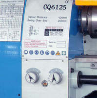 Métal à usage moyen automatique 1100W 220*600 Mini tour Machine tour manuel
