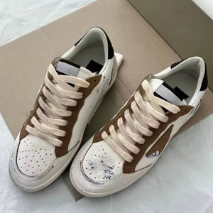 GGBD Baskets en cuir véritable blanc canard, antidérapantes et confortables, style urbain délavé doré, chaussures de créateur - Product Image 2