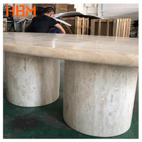 Table moderne en travertin naturel poli de style nordique pour salon de villa de luxe