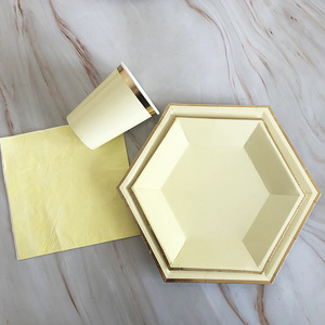 Assiette de pique-nique jetable jaune assiette à gâteau fête d'anniversaire pour enfants grande assiette en <span class=keywords><strong>papier</strong></span> ensemble de décoration de <span class=keywords><strong>table</strong></span> à dessert - Product Image 5