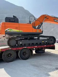Excavadora de orugas grande Develon DX305HD de 30 toneladas, nueva y de alta calidad, con motor PLC para construcción pesada y alto rendimiento. - Product Image 4