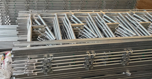 Vendita diretta di nuove attrezzature per l'allevamento di ovini e caprini, compresa la recinzione di capra - Product Image 5