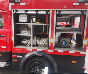 Véhicule de lutte contre les incendies DIMA 4x4, camion de pompiers à brouillard d'eau pour une intervention rapide dans les rues étroites, les allées, les routes de ville et les terrains montagneux - Product Image 5