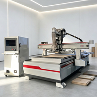 Routeur CNC ATC 1325 MEOKON avec broche 9KW, garantie 2 ans, haute qualité, vente mondiale pour la production de meubles en panneaux