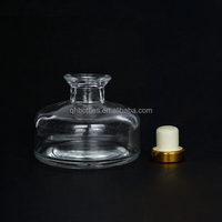 Bouteilles diffuseur de parfum pour voiture en verre transparent de 150 ml, prêtes à être expédiées, plates, courtes, rondes, avec bouchon et anneau de fermeture
