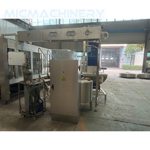 Máquina Moderna de Llenado de Botellas de Plástico de Alta Precisión con Tecnología Innovadora de Presión Normal <span class=keywords><strong>para</strong></span> Plantas de <span class=keywords><strong>Agua</strong></span> Pura y Jugos - Product Image 3