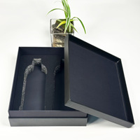 Boîte-cadeau de luxe 3 pièces avec couvercle rigide et base pour le vin avec insert en mousse Emballage en papier imprimé de qualité supérieure avec logo personnalisé pour bouteilles d'alcool